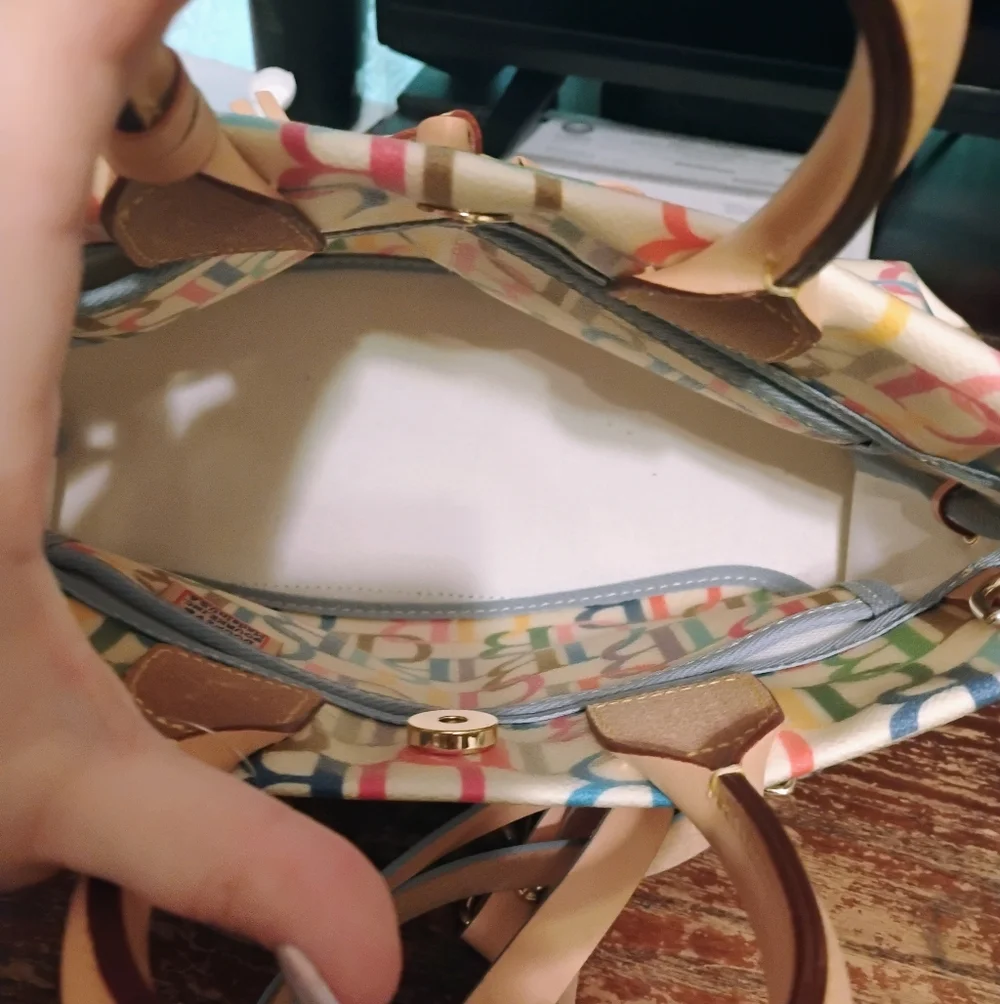 Vintage Dooney And Bourke - Picture 2 of 2